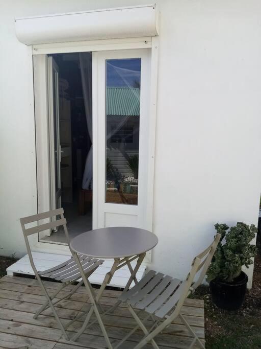 Chamb'Bouchons Apartment Saint-Francois  Exterior photo